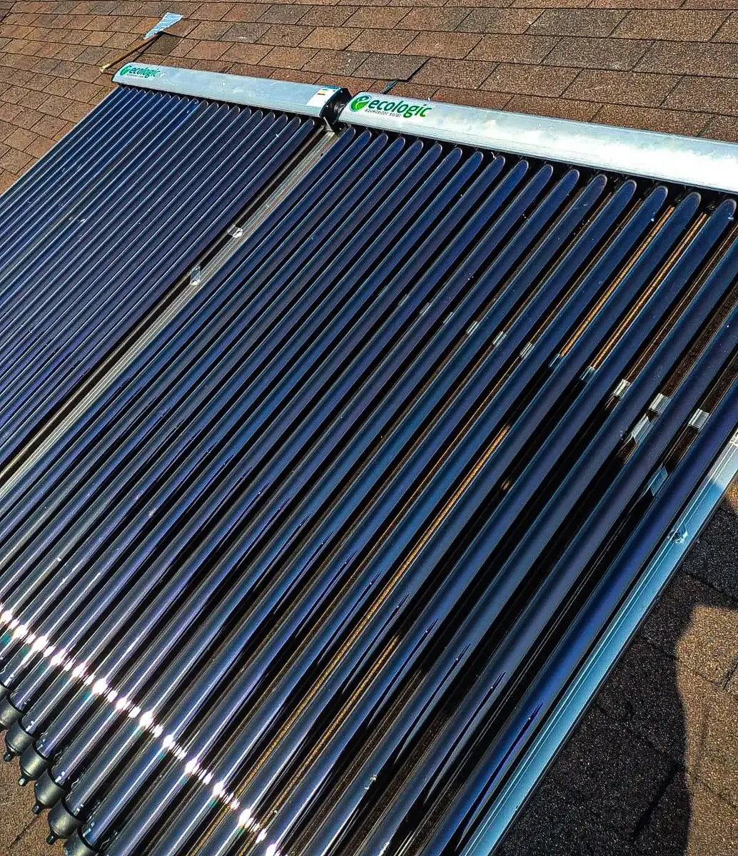 Sistema real de aquecimento solar de água instalado pela Cisz Tech